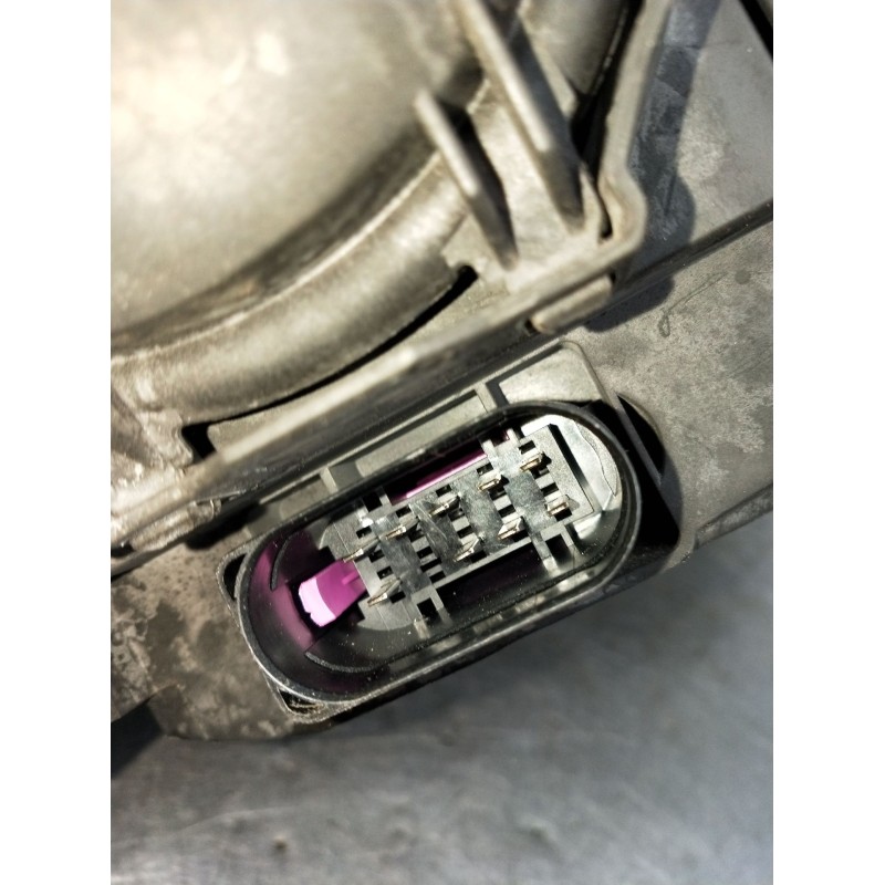 Recambio de faro izquierdo para audi a4 b7 (8ec) 2.0 tdi 16v referencia OEM IAM 0301219201 8E0941003AJ 2005