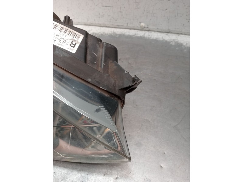 Recambio de faro derecho para peugeot 407 (6d_) 2.0 hdi (6drhha) referencia OEM IAM 9660236480 0301213272 1307329095