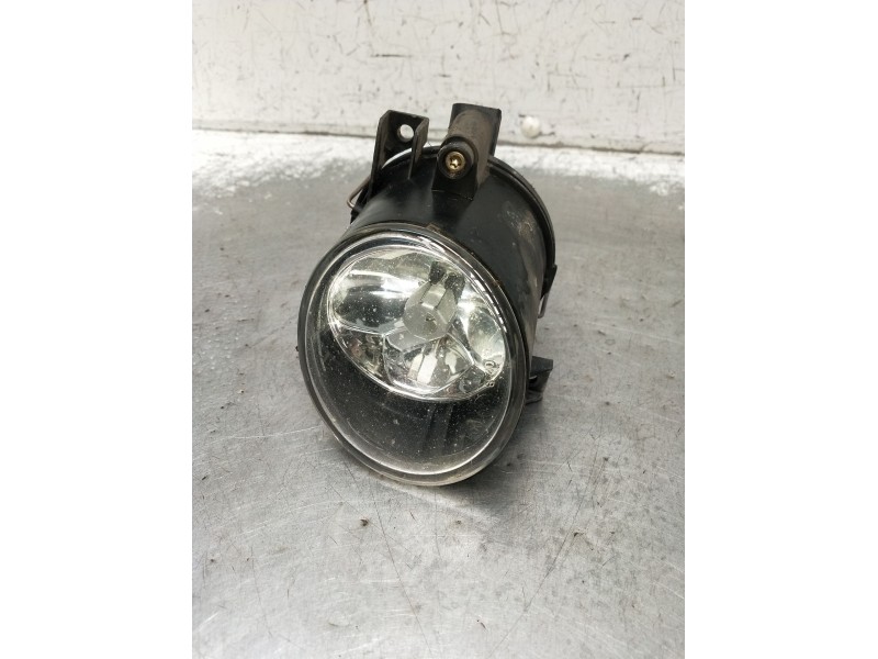 Recambio de faro antiniebla derecho para seat leon (1p1) 1.6 referencia OEM IAM 5P0941700A  2005