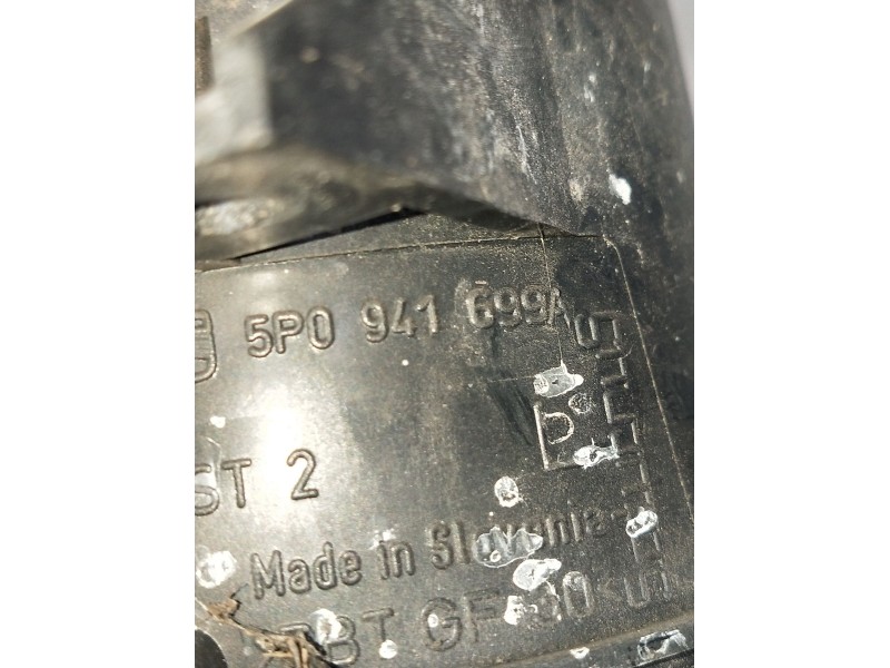 Recambio de faro antiniebla izquierdo para seat leon (1p1) 1.6 referencia OEM IAM 5P0941699A  2005