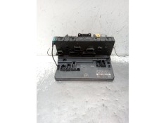 Recambio de caja reles / fusibles para mercedes-benz viano (w639) cdi 2.2 (639.711, 639.713) referencia OEM IAM 6399000700  