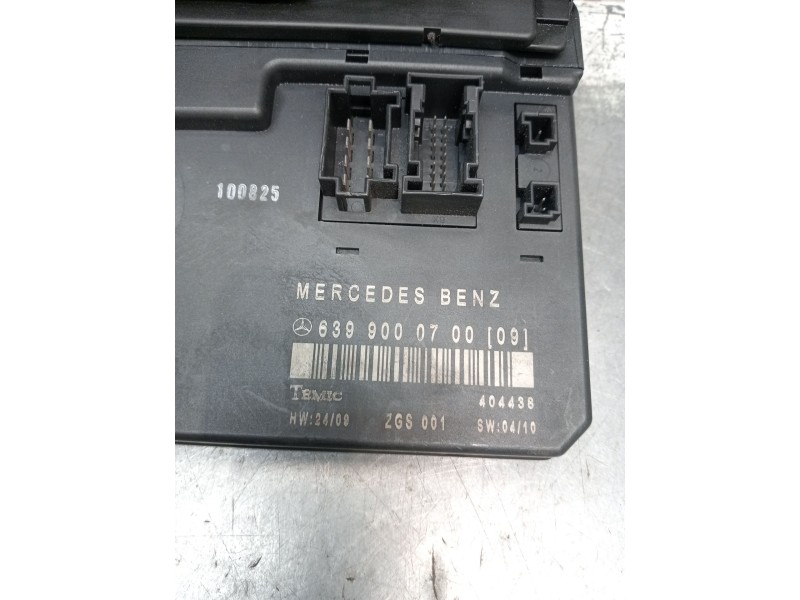 Recambio de caja reles / fusibles para mercedes-benz viano (w639) cdi 2.2 (639.711, 639.713) referencia OEM IAM 6399000700  