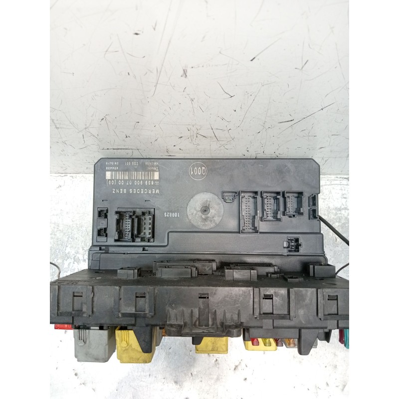 Recambio de caja reles / fusibles para mercedes-benz viano (w639) cdi 2.2 (639.711, 639.713) referencia OEM IAM 6399000700  