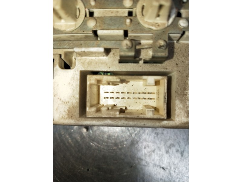 Recambio de pantalla multifuncion para peugeot 206 hatchback (2a/c) 1.9 d referencia OEM IAM 09032219901 501014700043 1998
