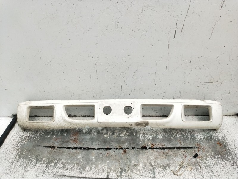 Recambio de paragolpes delantero para isuzu nkr77 nkr 85e2 referencia OEM IAM   2007