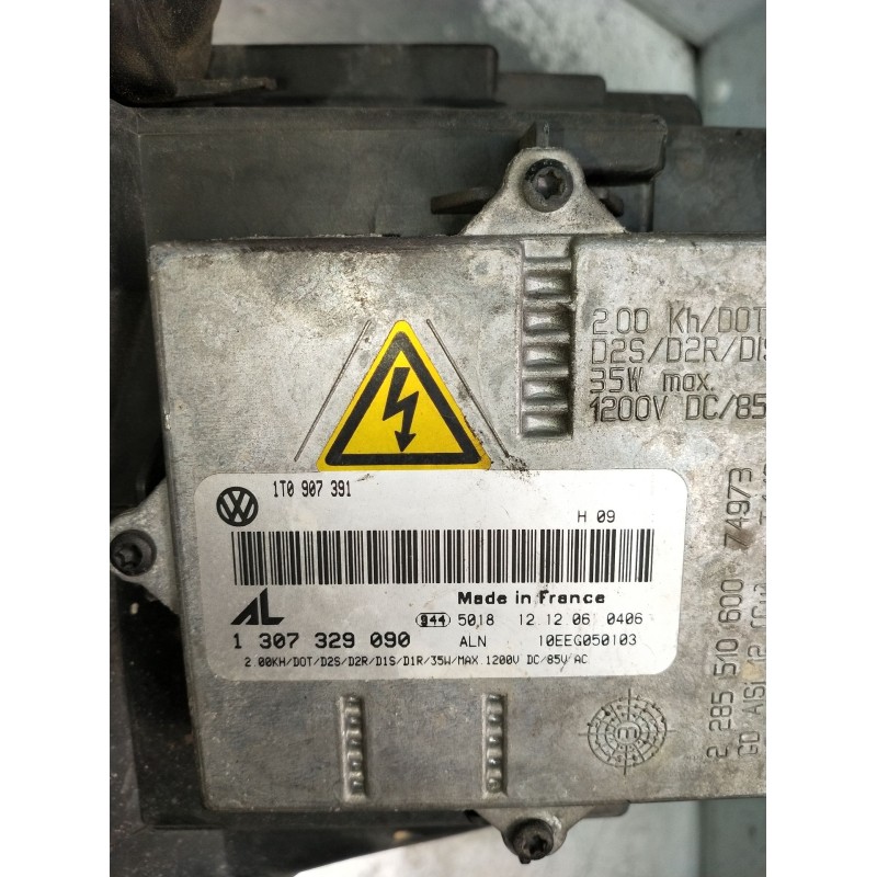 Recambio de faro derecho para volkswagen golf v (1k1) 2.0 tdi referencia OEM IAM 0301212272 1307329090 XENON 2003