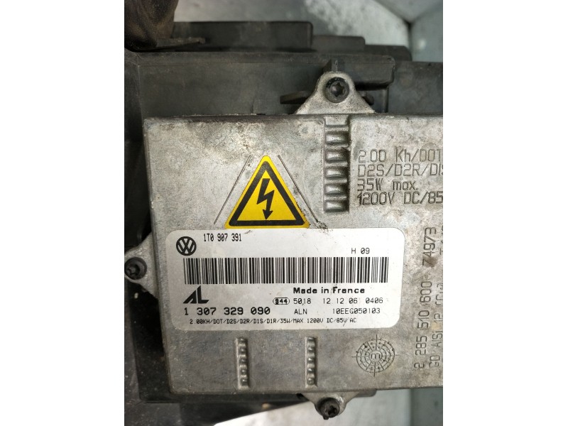 Recambio de faro derecho para volkswagen golf v (1k1) 2.0 tdi referencia OEM IAM 0301212272 1307329090 XENON 2003