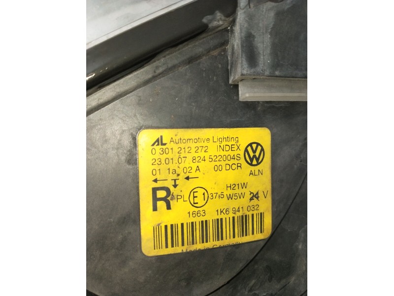 Recambio de faro derecho para volkswagen golf v (1k1) 2.0 tdi referencia OEM IAM 0301212272 1307329090 XENON 2003