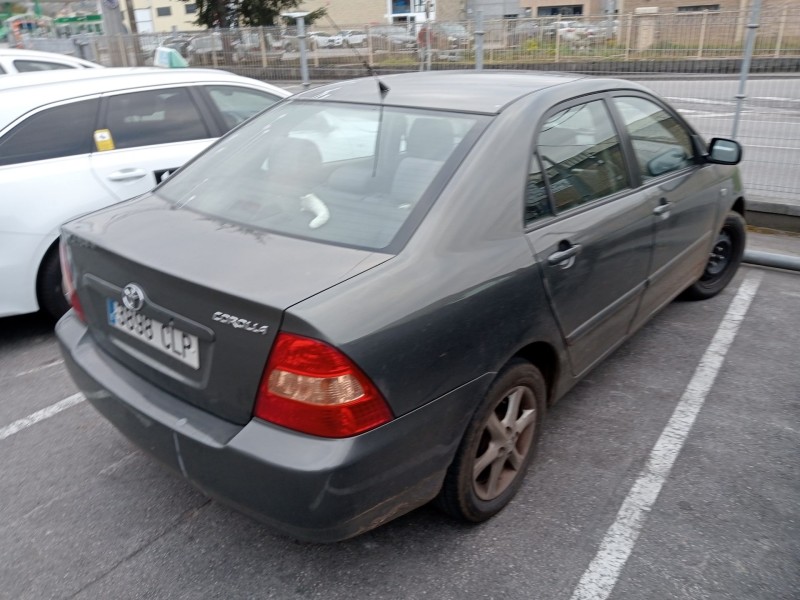 toyota corolla sedán (_e12_) del año 2003