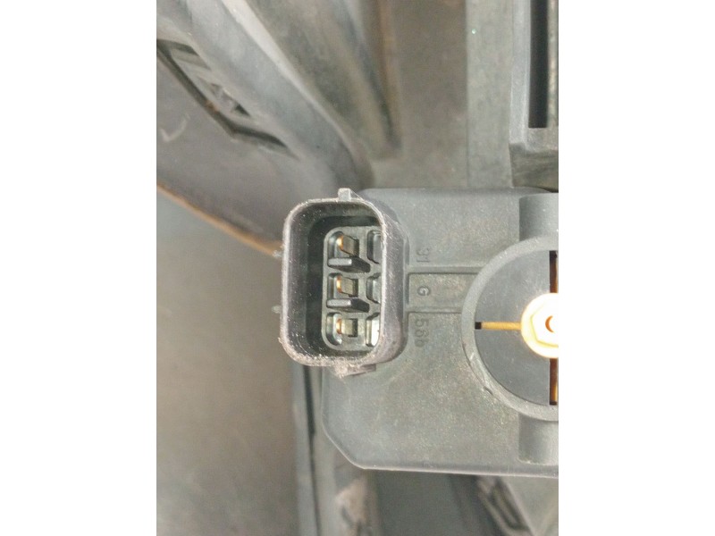 Recambio de faro izquierdo para honda fr-v (be) 2.2 i ctdi (be5) referencia OEM IAM W3T13072  