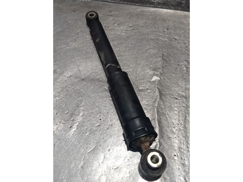 Recambio de amortiguador trasero izquierdo para renault megane i classic (la0/1_) 1.6 16v (la00, la04, la0b, la11, la16, la19, l