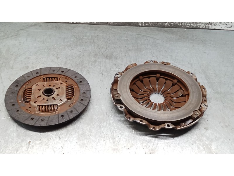 Recambio de kit embrague para ford tourneo connect 1.8 tdci /tddi /di referencia OEM IAM 2T147550FE C0584734 08