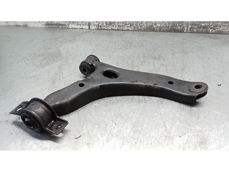 Recambio de brazo suspension inferior delantero derecho para ford tourneo connect 1.8 tdci /tddi /di referencia OEM IAM   08