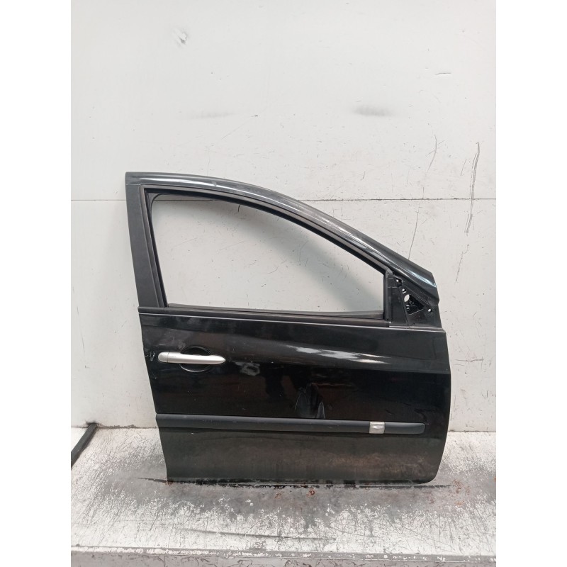 Recambio de puerta delantera derecha para renault clio iii (br0/1, cr0/1) 1.2 16v (br02, br0j, br11, cr02, cr0j, cr11) referenci