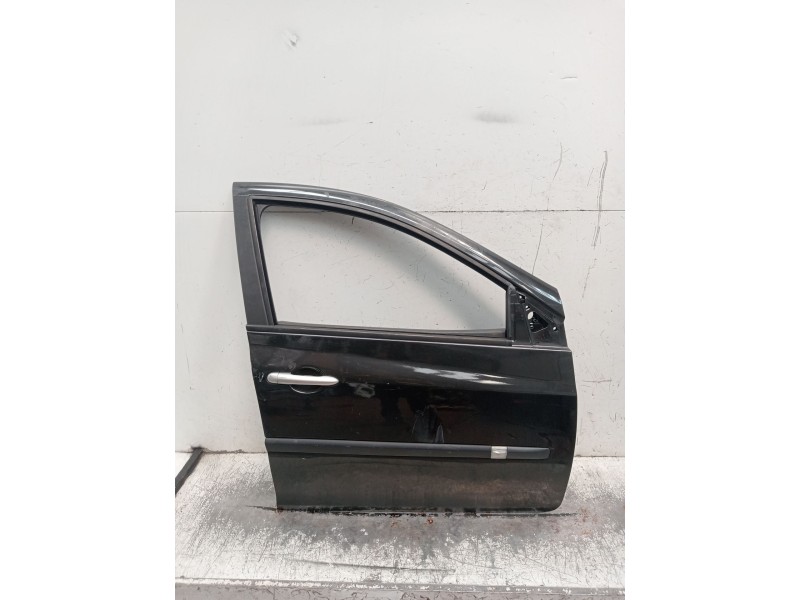 Recambio de puerta delantera derecha para renault clio iii (br0/1, cr0/1) 1.2 16v (br02, br0j, br11, cr02, cr0j, cr11) referenci