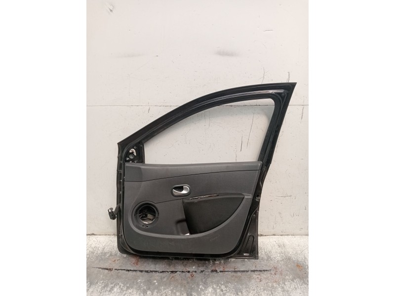 Recambio de puerta delantera derecha para renault clio iii (br0/1, cr0/1) 1.2 16v (br02, br0j, br11, cr02, cr0j, cr11) referenci