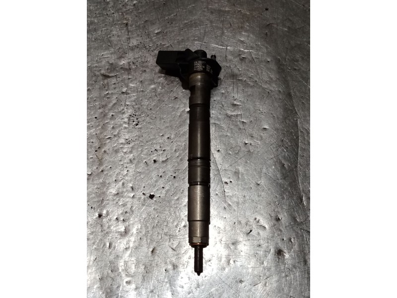 Recambio de inyector para seat exeo st (3r5) 2.0 tdi referencia OEM IAM 0445116030 03L130277 BOSCH