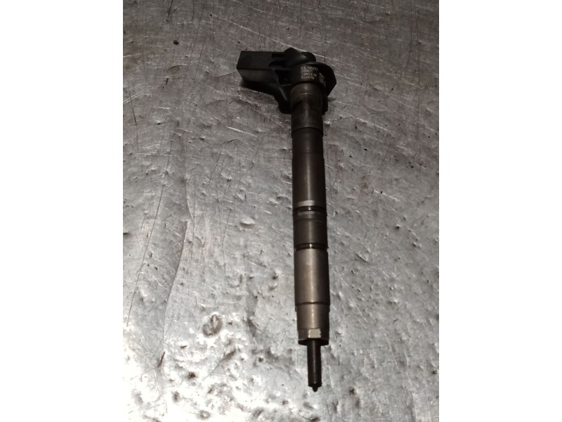 Recambio de inyector para seat exeo st (3r5) 2.0 tdi referencia OEM IAM 0445116030 03L130277 BOSCH