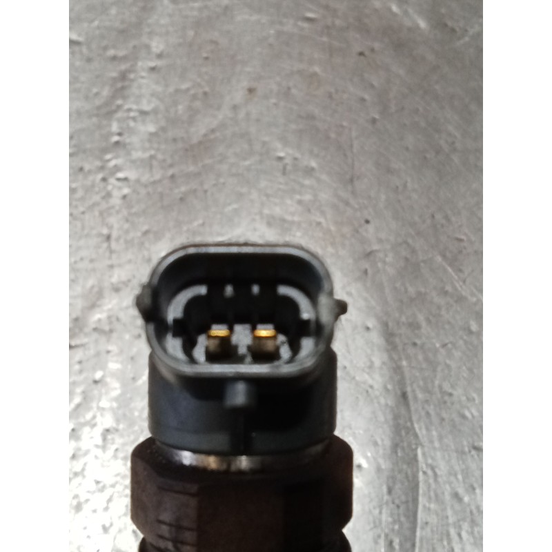 Recambio de inyector para peugeot 207/207+ (wa_, wc_) 1.6 hdi referencia OEM IAM 0445110340 870692 BOSCH