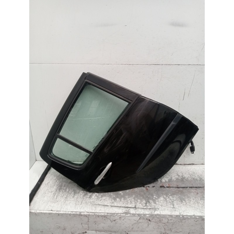 Recambio de puerta trasera derecha para renault clio iii (br0/1, cr0/1) 1.2 16v (br02, br0j, br11, cr02, cr0j, cr11) referencia 