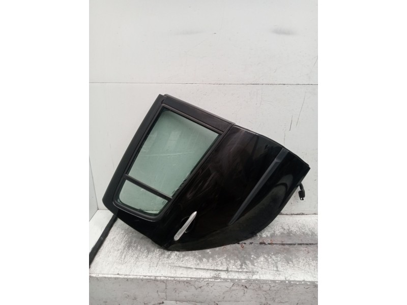 Recambio de puerta trasera derecha para renault clio iii (br0/1, cr0/1) 1.2 16v (br02, br0j, br11, cr02, cr0j, cr11) referencia 
