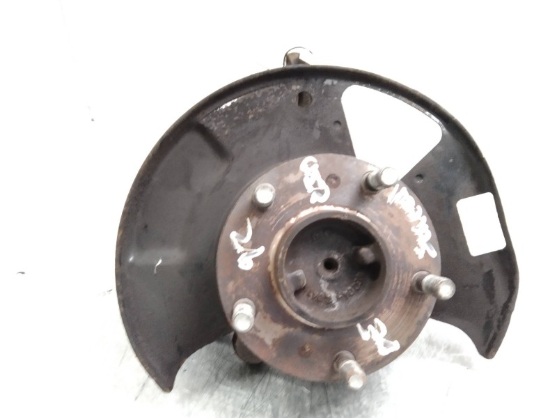 Recambio de mangueta delantera derecha para nissan serena (c23m) 2.3 invitation d referencia OEM IAM   