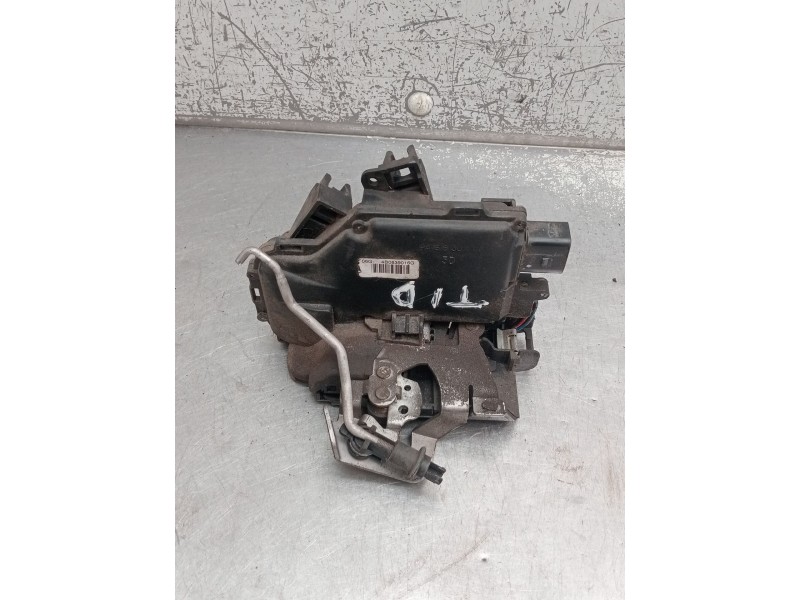 Recambio de motor cierre centralizado trasero derecho para audi a6 c5 (4b2, 4b4) 2.5 tdi referencia OEM IAM  5P 2001