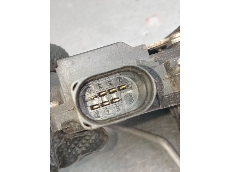 Recambio de motor cierre centralizado trasero derecho para audi a6 c5 (4b2, 4b4) 2.5 tdi referencia OEM IAM  5P 2001
