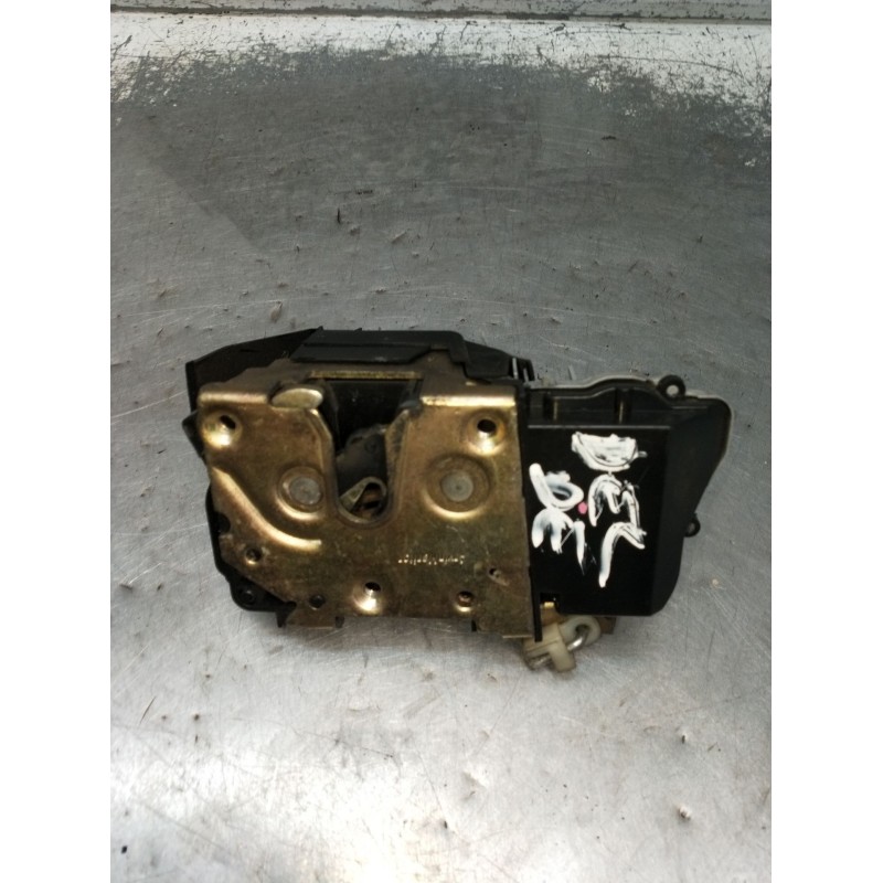Recambio de motor cierre centralizado delantero derecho para peugeot 307 break (3e) 2.0 hdi 110 referencia OEM IAM  5P 2002