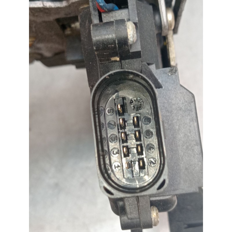 Recambio de motor cierre centralizado delantero izquierdo para audi a6 c5 (4b2, 4b4) 2.5 tdi referencia OEM IAM  5P 2001