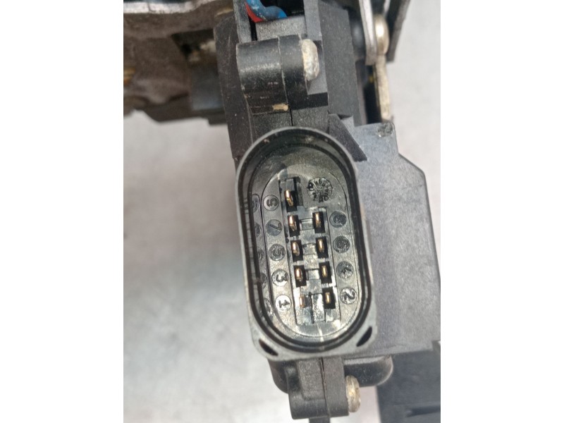 Recambio de motor cierre centralizado delantero izquierdo para audi a6 c5 (4b2, 4b4) 2.5 tdi referencia OEM IAM  5P 2001
