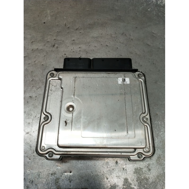 Recambio de centralita motor uce para opel insignia a sports tourer (g09) 2.0 cdti (35) referencia OEM IAM 0281017105 55576906 1