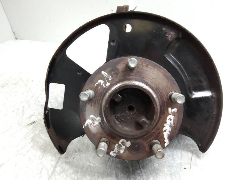 Recambio de mangueta delantera izquierda para nissan serena (c23m) 2.3 invitation d referencia OEM IAM   