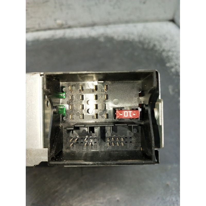 Recambio de sistema audio / radio cd para citroën c3 i (fc_, fn_) 1.4 hdi referencia OEM IAM 96639793XT A2C53220044 2006