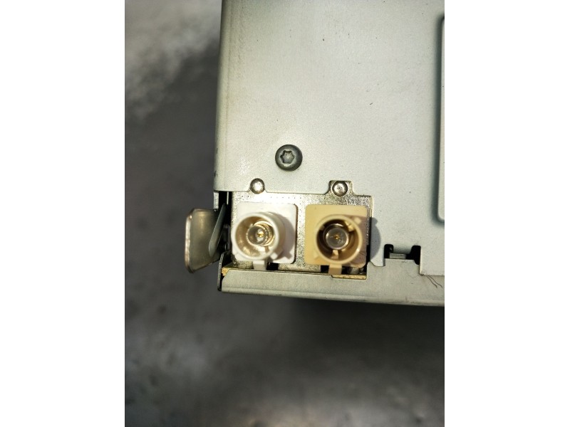 Recambio de sistema audio / radio cd para volkswagen golf v (1k1) 2.0 tdi referencia OEM IAM 1K0035186T 7643222360 2003