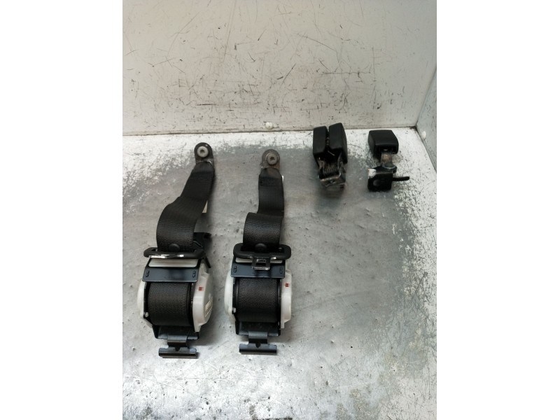 Recambio de juego cinturones trasero para opel insignia a sports tourer (g09) 2.0 cdti (35) referencia OEM IAM  5P 2008