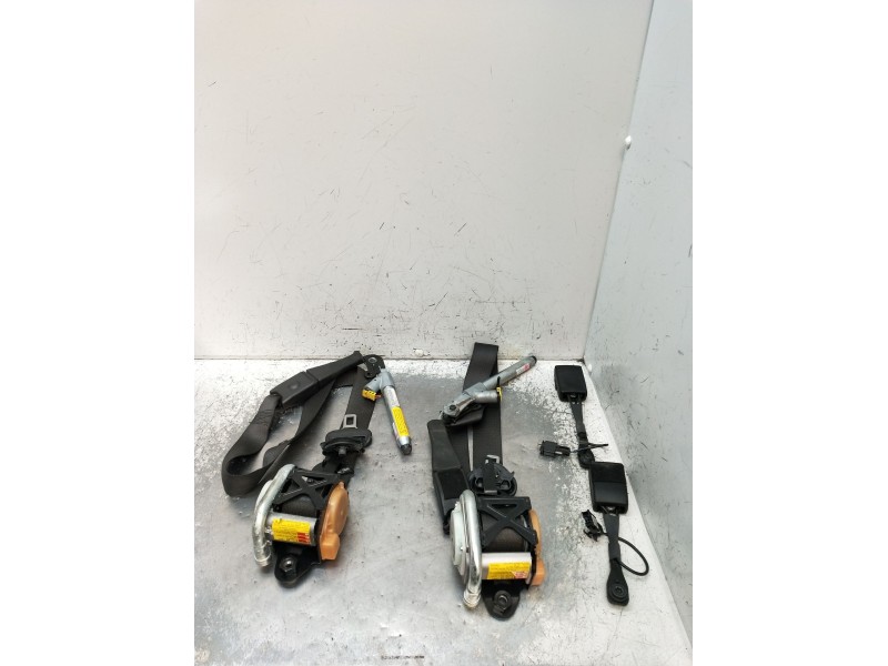 Recambio de juego cinturones delantero para opel insignia a sports tourer (g09) 2.0 cdti (35) referencia OEM IAM  5P 2008