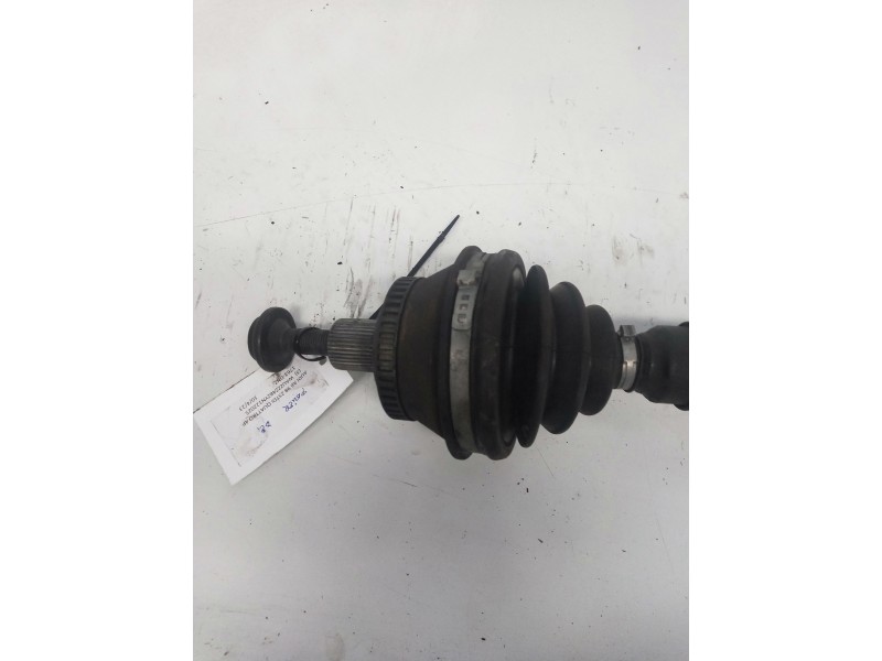 Recambio de transmision delantera derecha para audi a6 berlina (4b2) 2.5 tdi quattro referencia OEM IAM 4B0407272C  