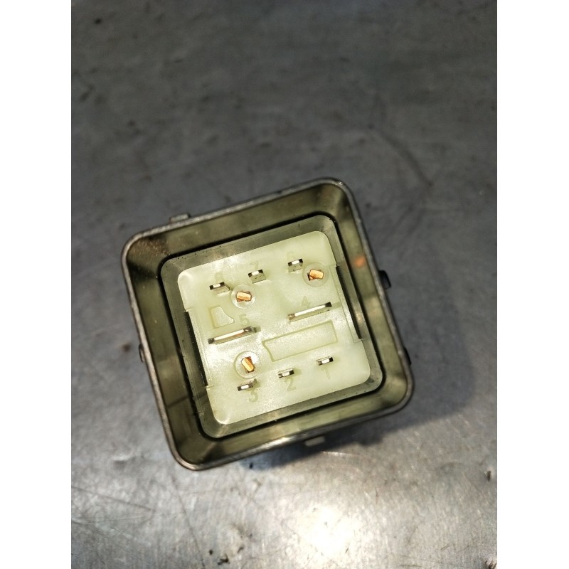 Recambio de caja precalentamiento para citroën c3 i (fc_, fn_) 1.4 hdi referencia OEM IAM 9640469680 51252002 2006