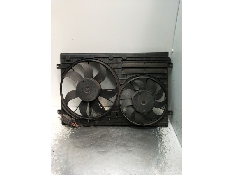 Recambio de electroventilador para volkswagen golf v (1k1) 2.0 tdi referencia OEM IAM 1K0121207A  2003
