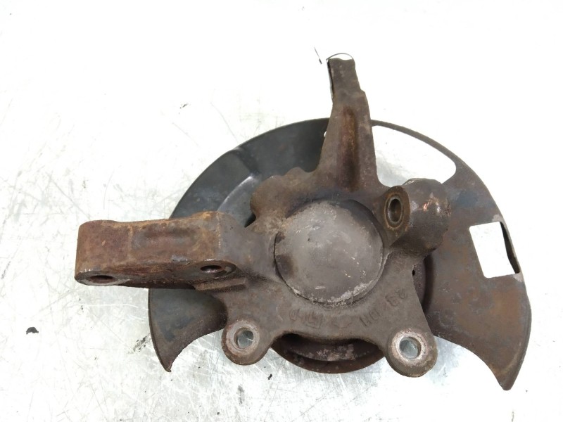 Recambio de mangueta delantera izquierda para nissan serena (c23m) 2.3 invitation d referencia OEM IAM   