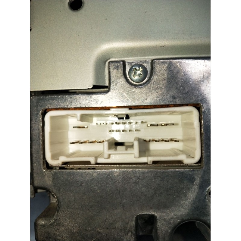 Recambio de sistema audio / radio cd para mazda 3 (bk) 1.6 (bk14) referencia OEM IAM BS3J669R0 06D1B0729539 2004