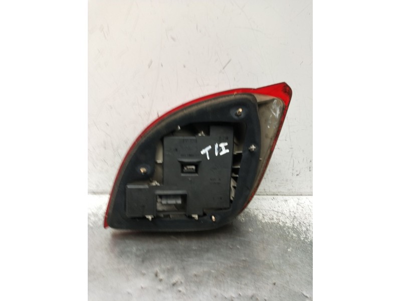 Recambio de piloto trasero izquierdo para ford fiesta iv (ja_, jb_) 1.3 i referencia OEM IAM   1999