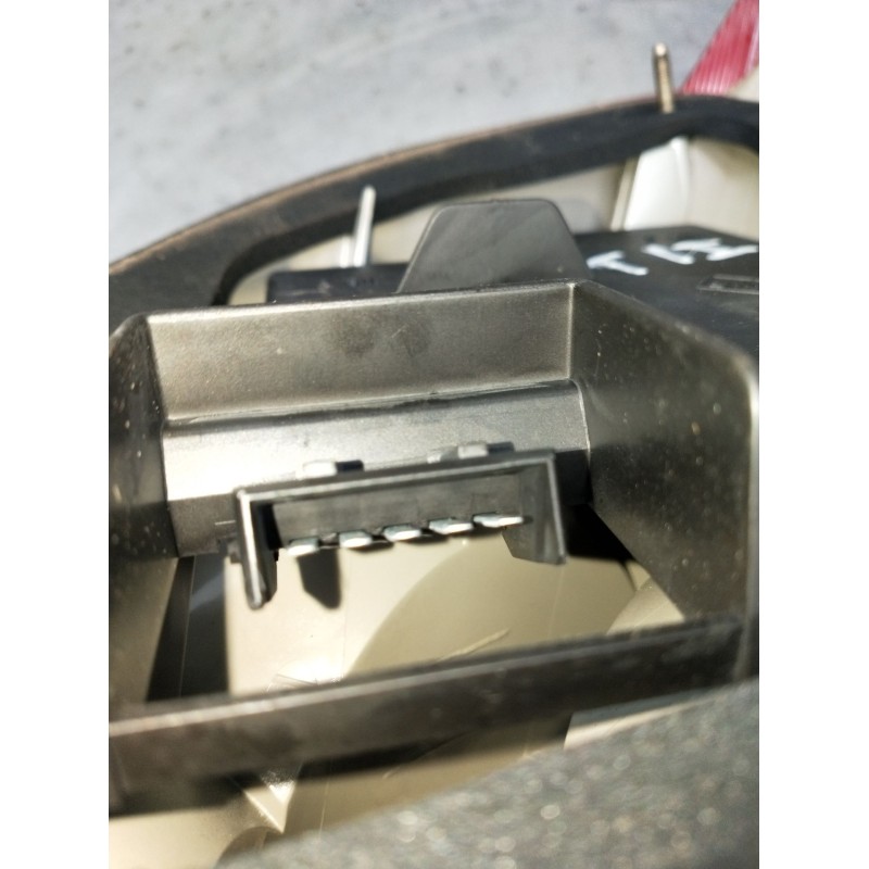 Recambio de piloto trasero izquierdo para ford fiesta iv (ja_, jb_) 1.3 i referencia OEM IAM   1999