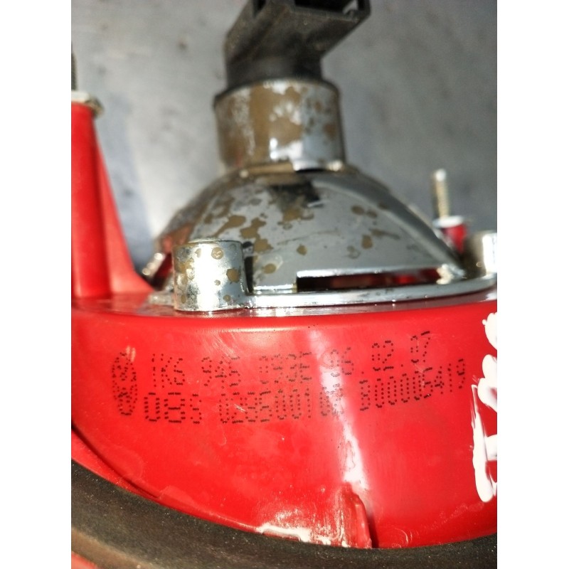 Recambio de piloto trasero izquierdo interior para volkswagen golf v (1k1) 2.0 tdi referencia OEM IAM 1K6945093E  2003