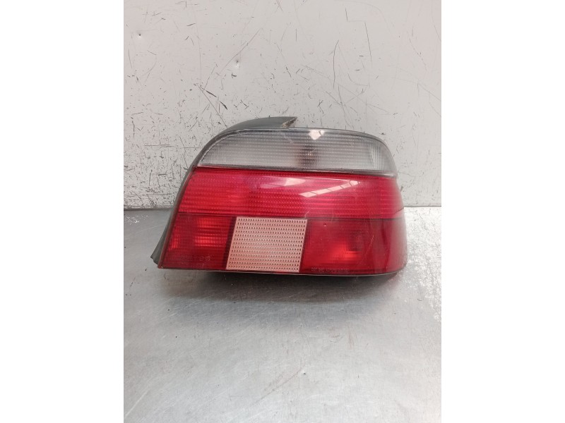 Recambio de piloto trasero derecho para bmw 5 (e39) 528 i referencia OEM IAM   1995