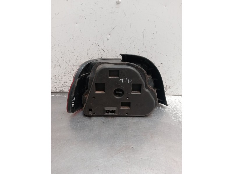 Recambio de piloto trasero derecho para bmw 5 (e39) 528 i referencia OEM IAM   1995