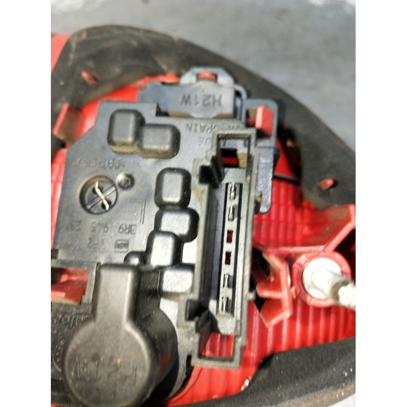 Recambio de piloto trasero izquierdo interior para seat exeo st (3r5) 2.0 tdi referencia OEM IAM   2008