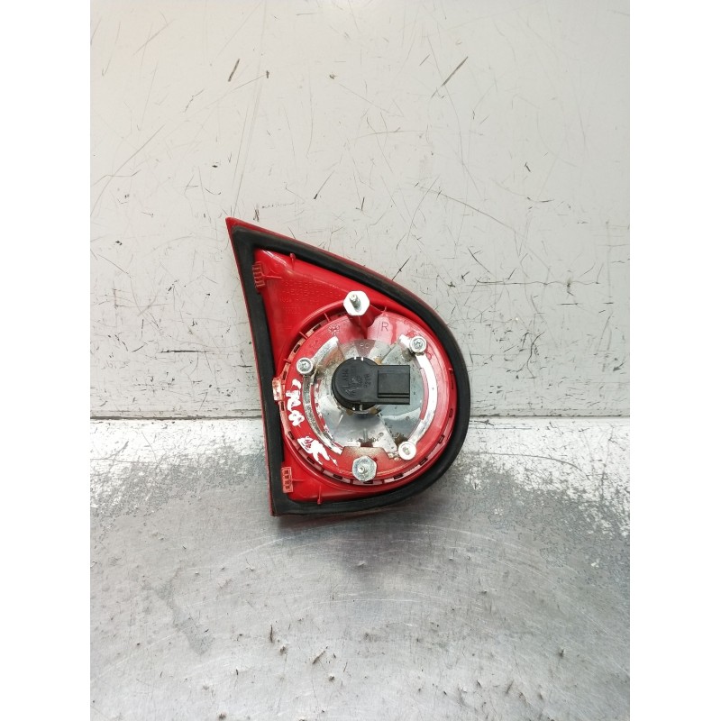 Recambio de piloto trasero derecho interior para volkswagen golf v (1k1) 2.0 tdi referencia OEM IAM 1K6945094E  2003