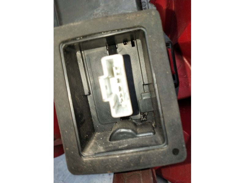 Recambio de piloto trasero izquierdo para peugeot 307 break (3e) 2.0 hdi 110 referencia OEM IAM   2002